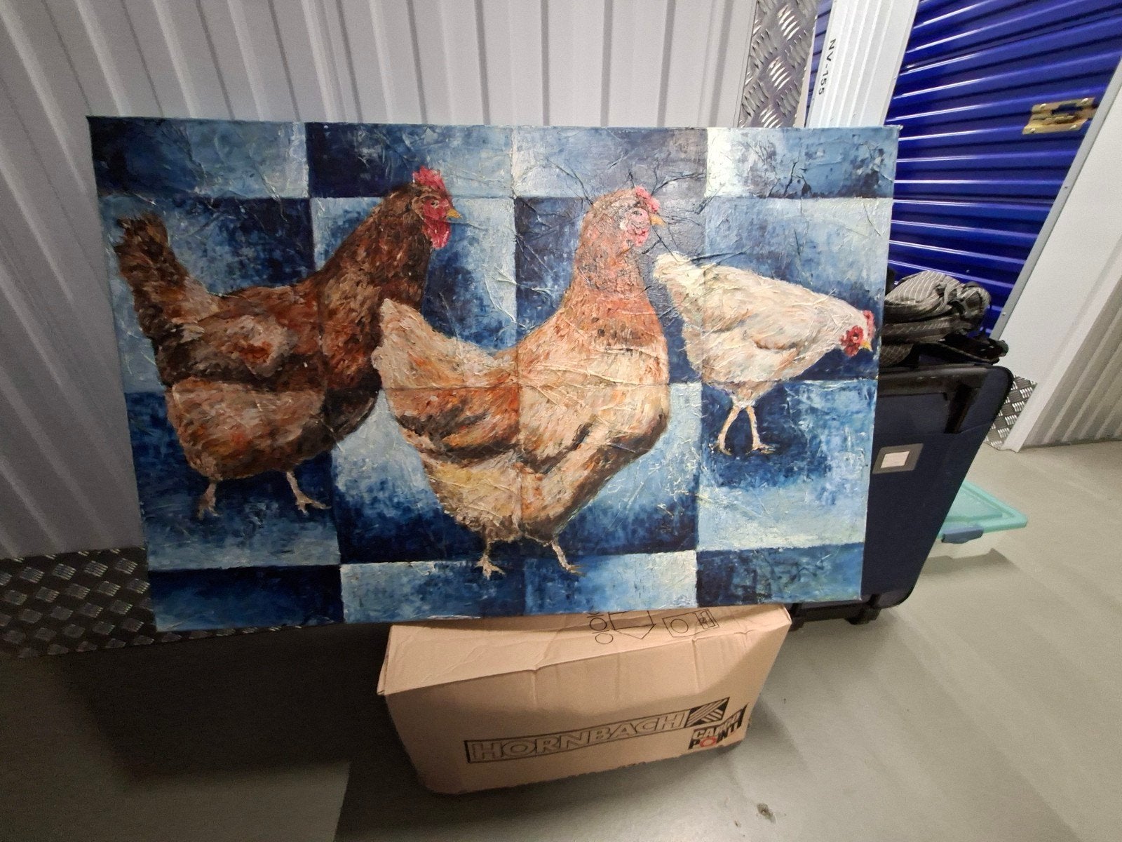 Schilderij met drie kippen op blauw geblokte achtergrond, Antiek en Kunst, Ophalen, Oud hollands, Overige ondergronden, Dieren