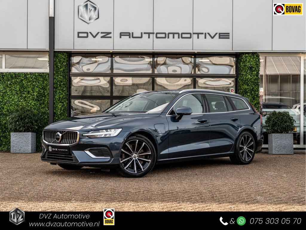 Volvo V60 2.0 T6 Plug-in hybrid AWD Core Bright | LED | Trek, Auto's, Automaat, Gebruikt, Euro 6, 4 cilinders