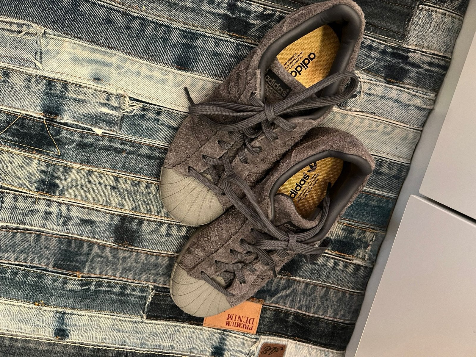 Adidas Superstar sneakers - Grijs, Ophalen of Verzenden, Gedragen, Grijs, Sneakers of Gympen