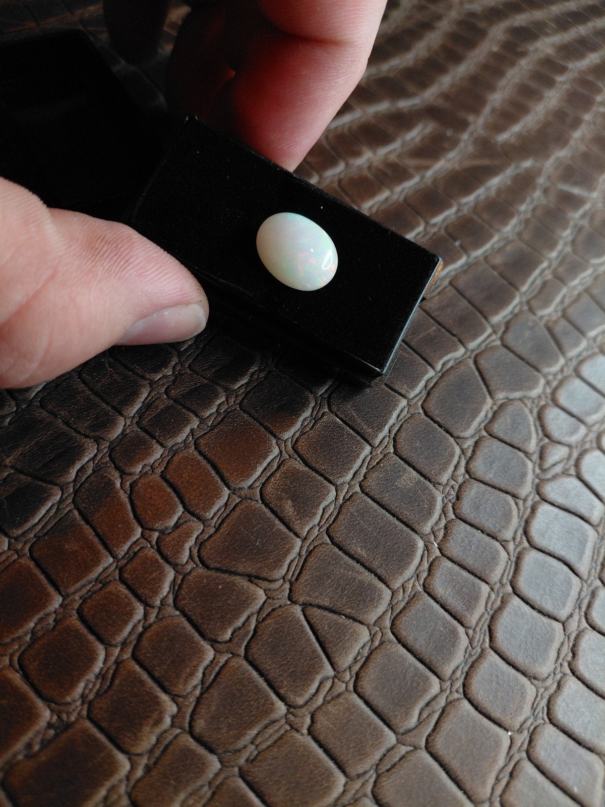 kleurrijke ovale opaal cabochon, Ophalen of Verzenden, Nieuw, Overige materialen
