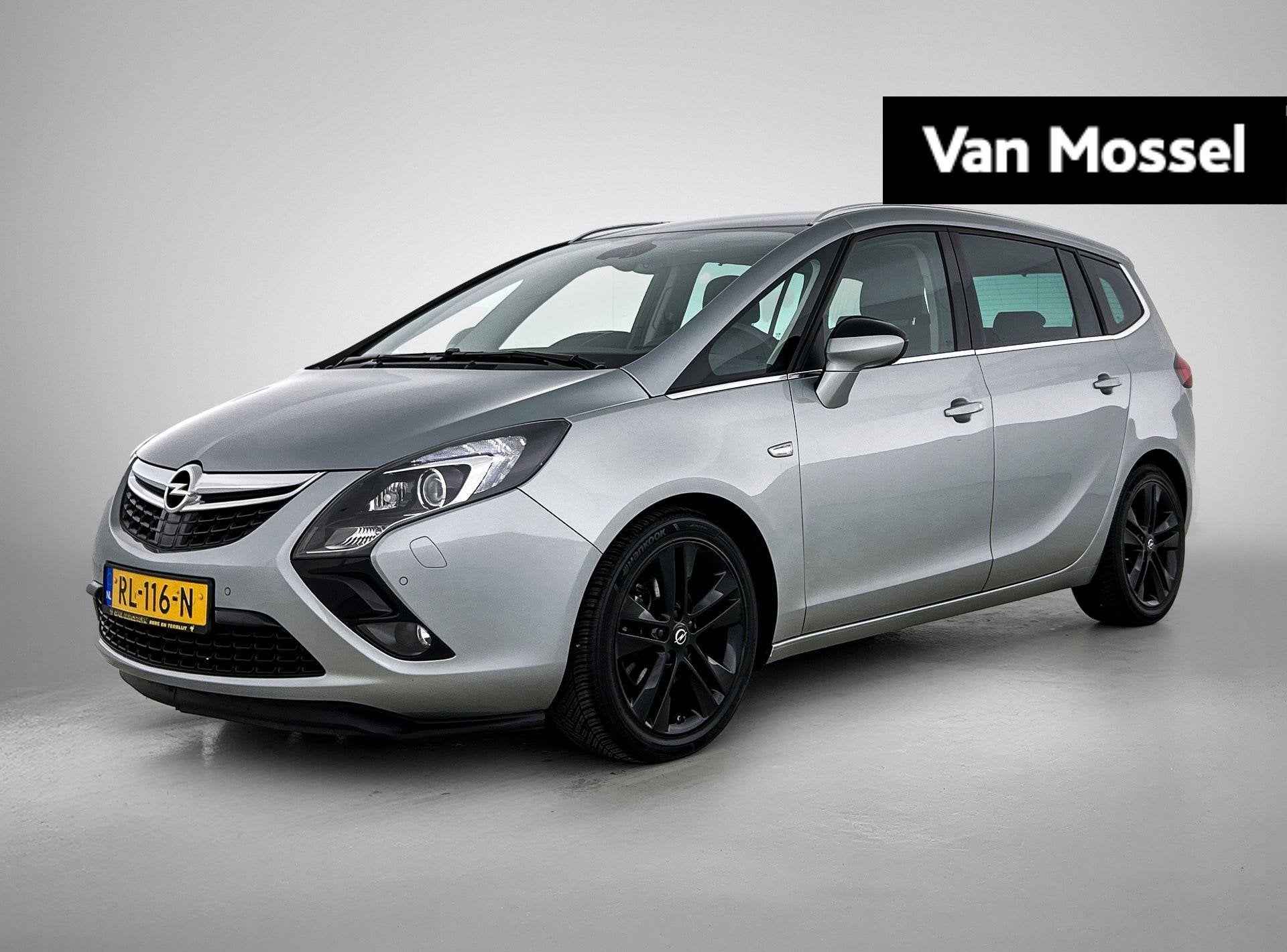 Opel Zafira Tourer 1.4 Cosmo | Eerste eigenaar | stoelverwar, Gebruikt, Zwart, 4 cilinders, Bedrijf