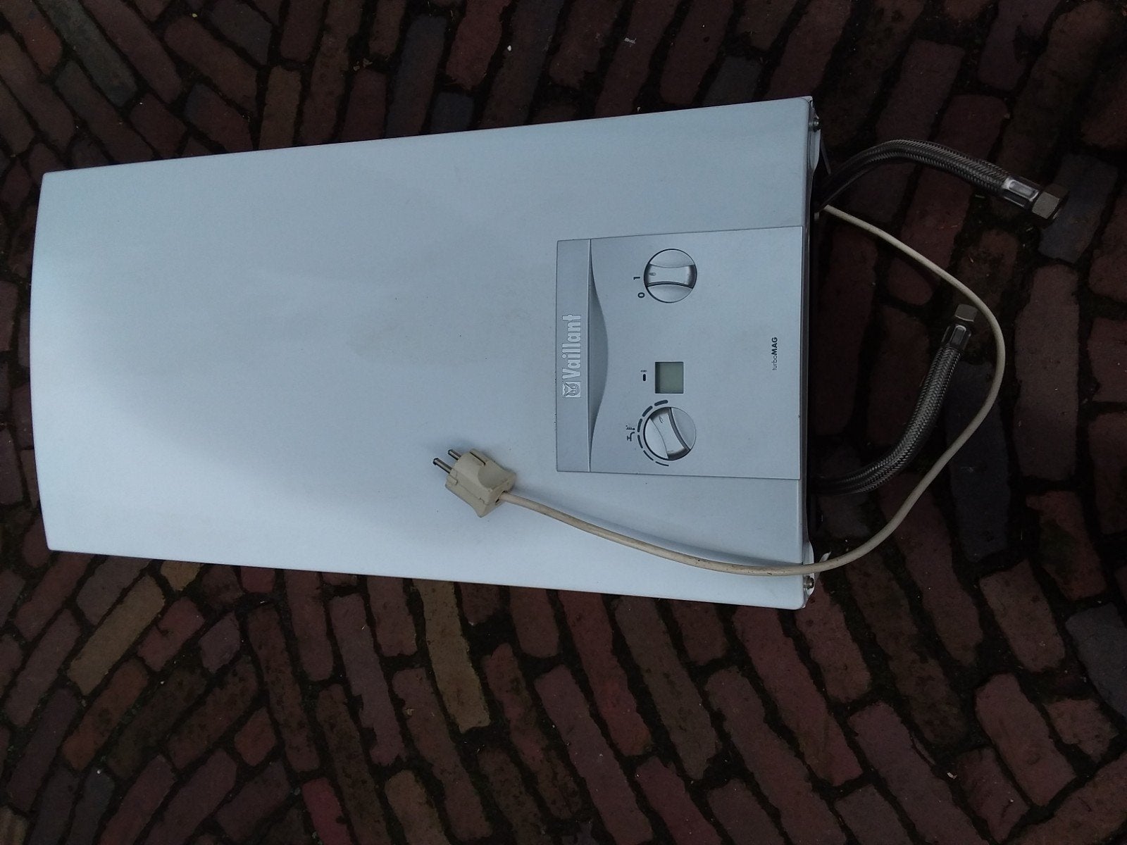 VALIANT TURBO MAG Badgeiser, Doe-het-zelf en Verbouw, Geisers en Boilers, 100 liter of meer, Ophalen of Verzenden, Boiler, Minder dan 3 jaar oud