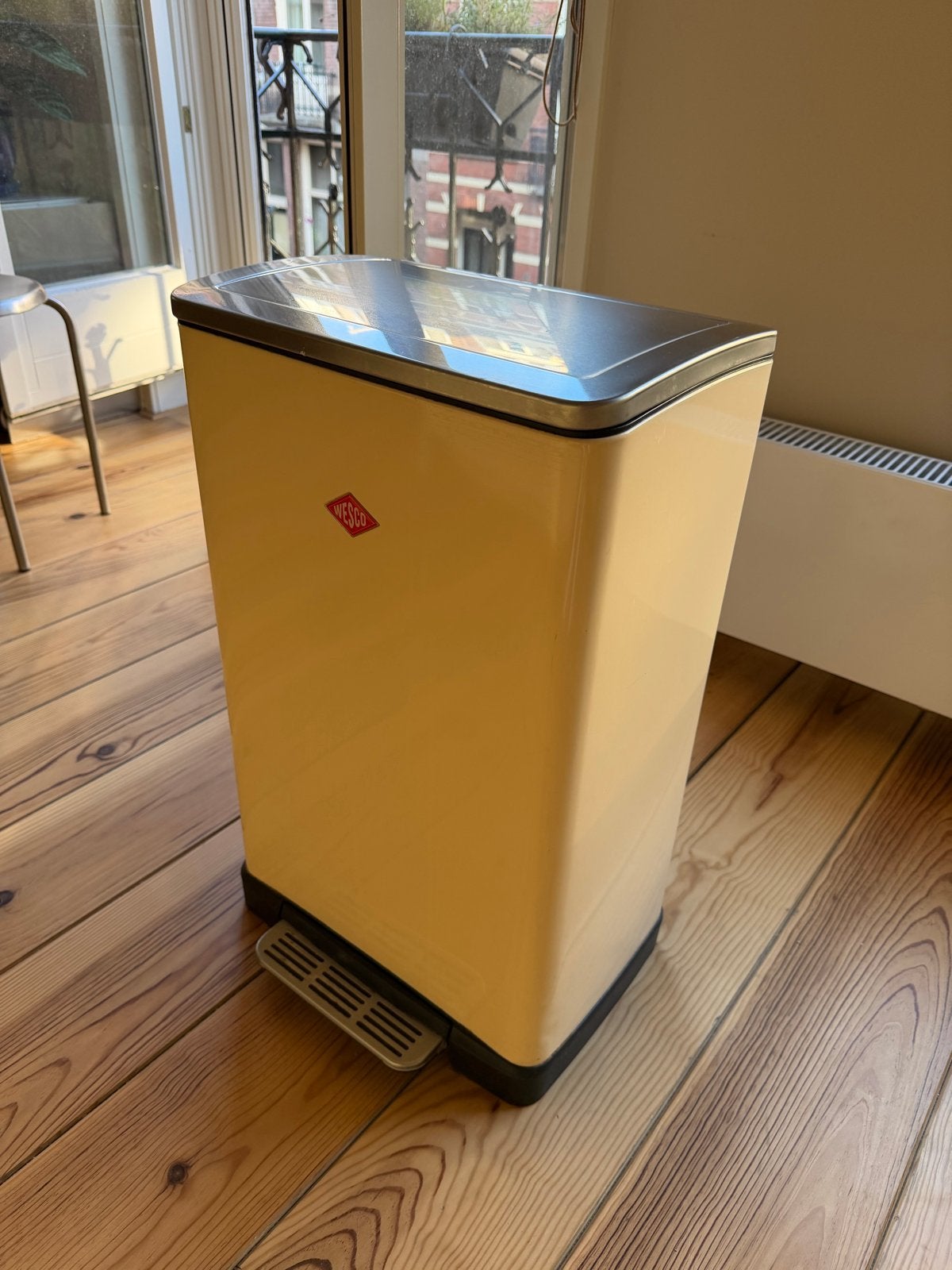 Wesco Prullenbak 36L - 1 groot vak, geen gesplitste bak, Ophalen, Gebruikt, Met pedaal, 30 tot 40 liter