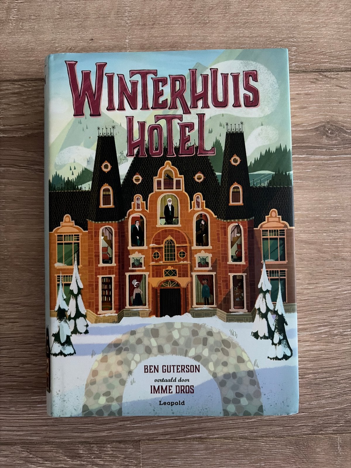 Winterhuis Hotel - Ben Guterson (Hardcover), Ophalen of Verzenden, Zo goed als nieuw, Fictie