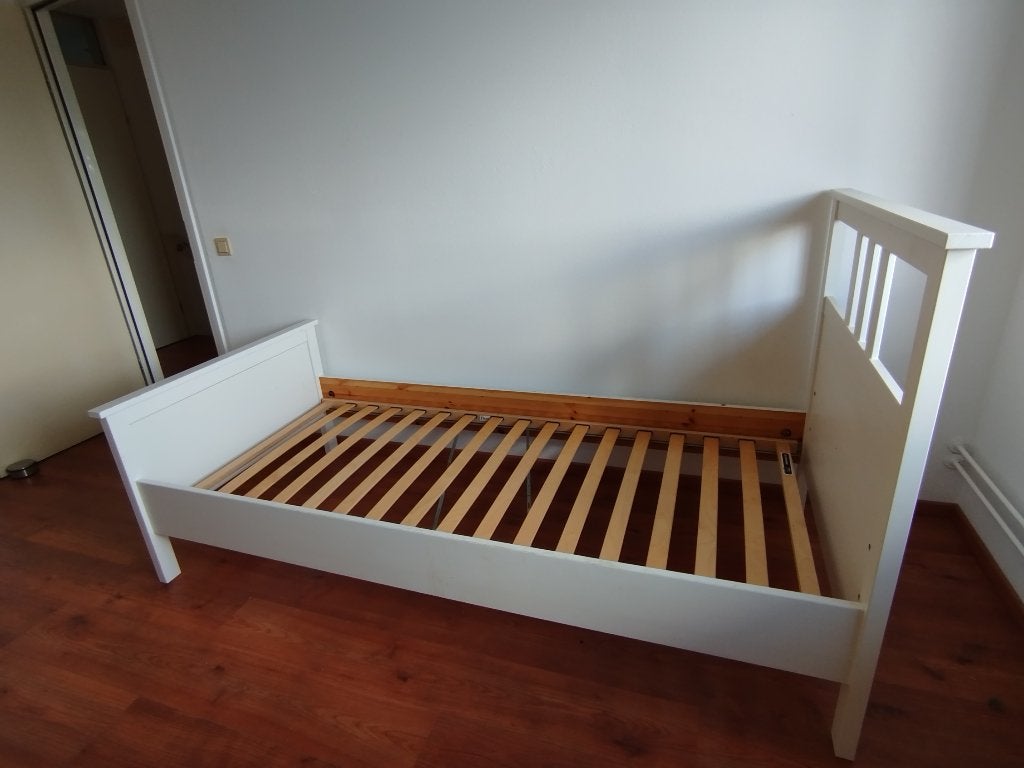 Eenpersoons bed Ikea Hemnes + Lattenbodem, Huis en Inrichting, Slaapkamer | Bedden, Ophalen, 90 cm, Eenpersoons, Wit