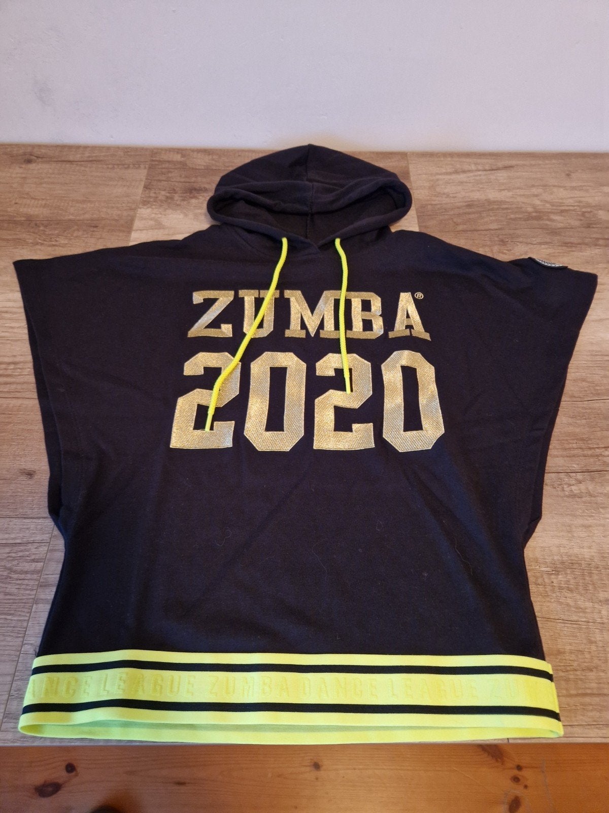ZUMBA HOODIE, Kleding | Dames, Zumbawear, Zwart, Ophalen of Verzenden, Zo goed als nieuw