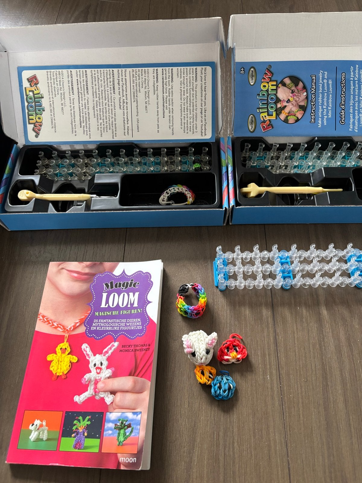 Grote Rainbow Loom set met boek en accessoires, Meerkleurig, Ophalen of Verzenden, Zo goed als nieuw, Kunststof