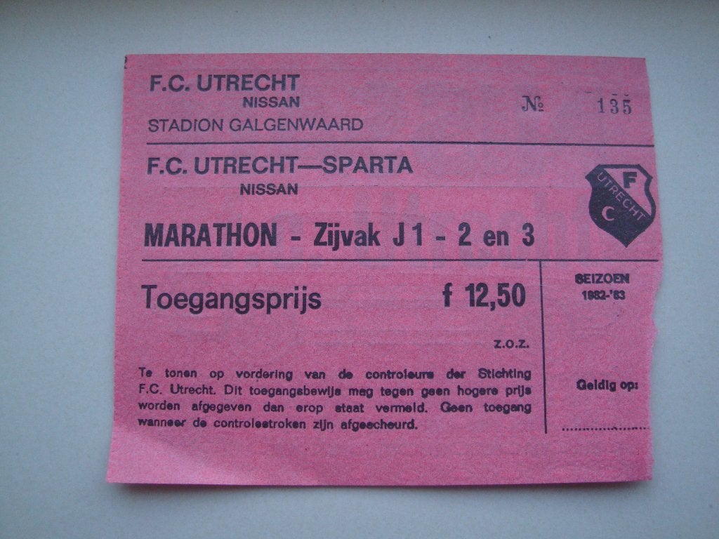 Voetbalkaartje F.C. Utrecht - Sparta seizoen 1982 / 1983 41., Verzenden, Gebruikt, Sparta, Overige typen