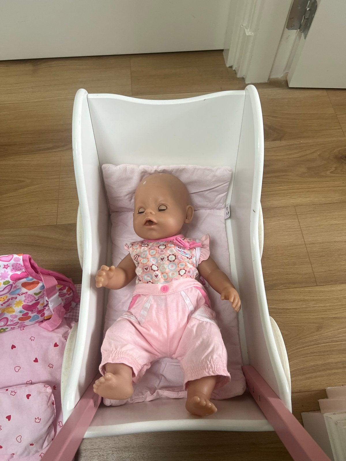Houten poppenwagen, poppenbedje, pop en poppendraagzak, Kinderen en Baby's, Ophalen, Gebruikt, Overige typen