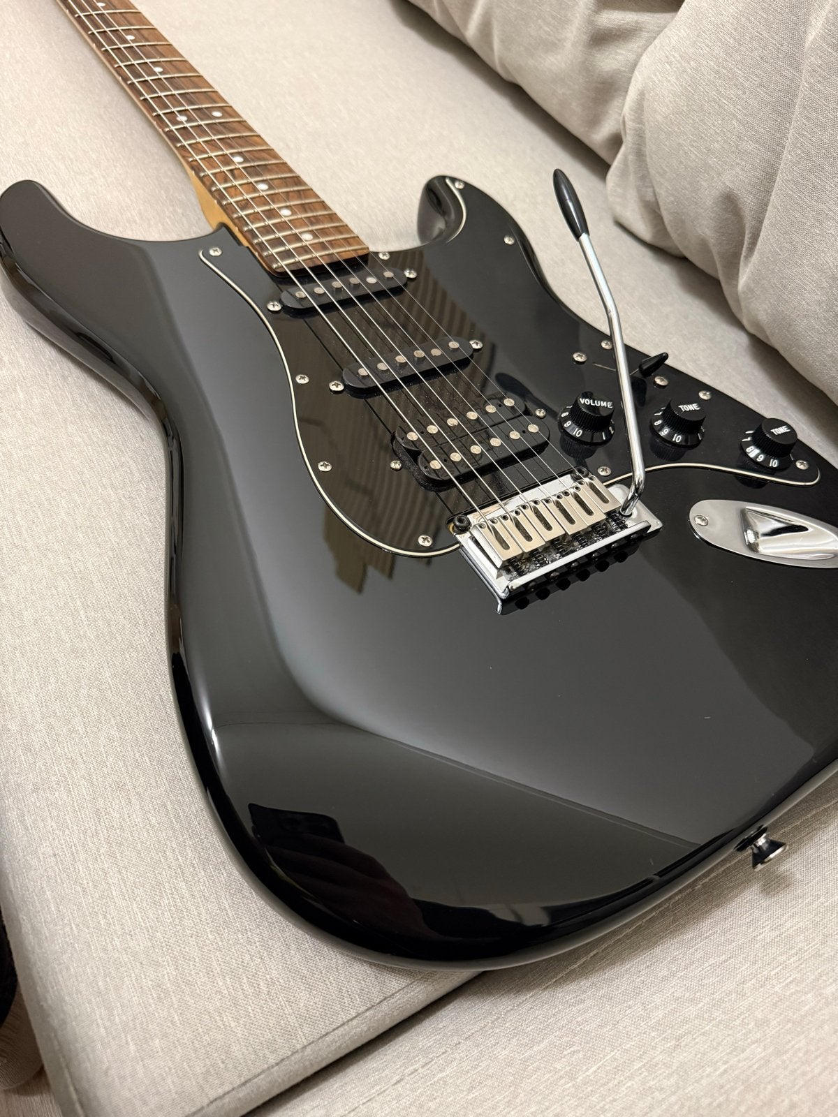 Squier Stratocaster by Fender - Zwart, Ophalen, Zo goed als nieuw, Solid body, Fender