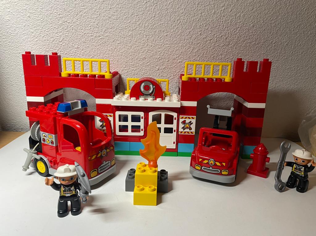 Duplo 10593 Brandweerkazerne + instructieboekje, Compleet, Ophalen of Verzenden, Zo goed als nieuw, Duplo