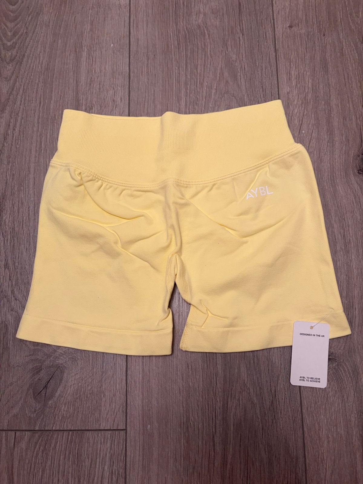 AYBL Seamless Scrunch Shorts - Geel maat S, Geel, Ophalen of Verzenden, Maat 36 (S), Fitness of Aerobics