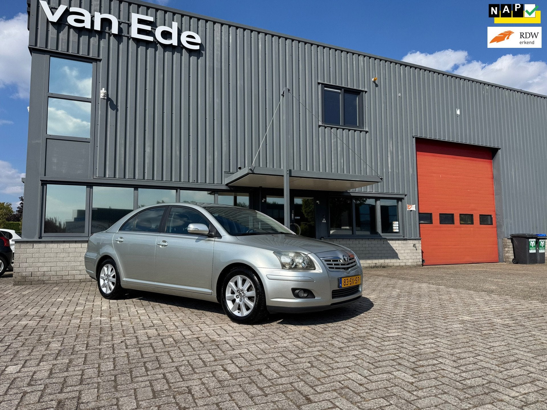 Toyota Avensis 2.0 VVTi Luna Sedan Clima Cruise 2e Eig.!, Auto's, Toyota, Voorwielaandrijving, Stof, Zwart, 4 cilinders