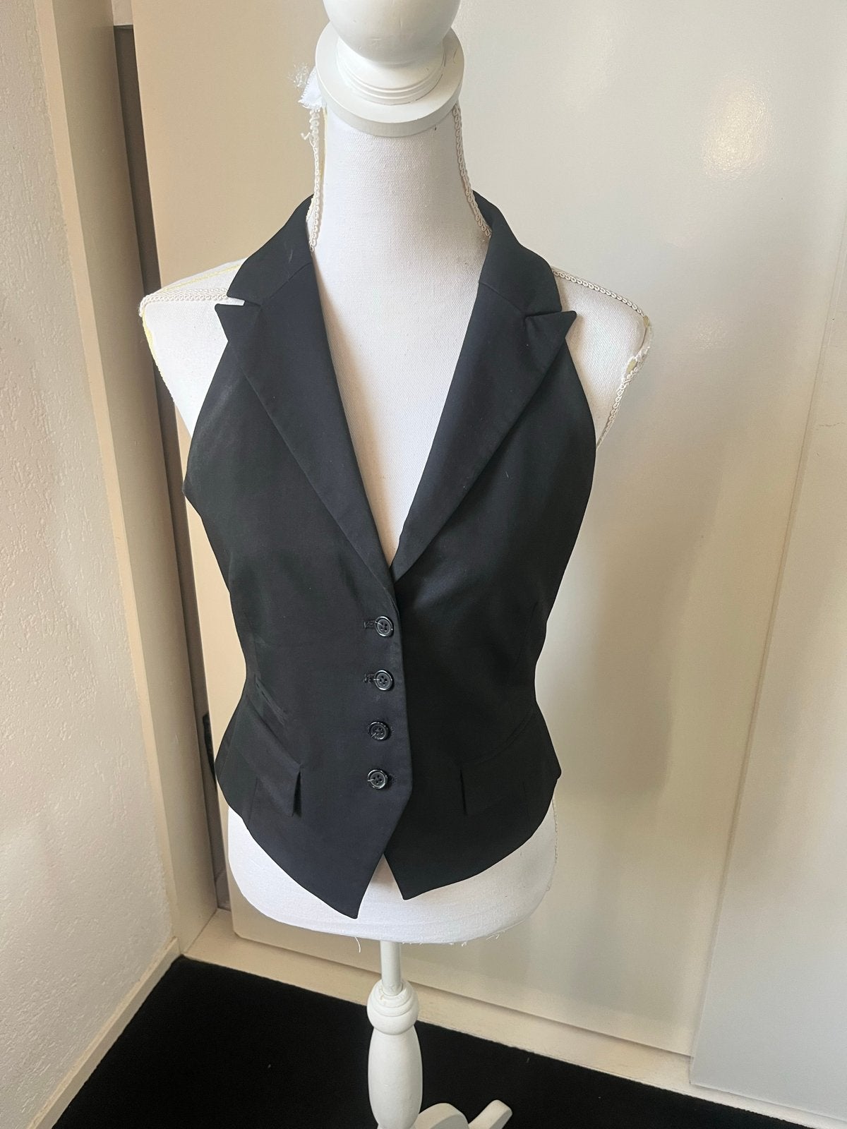 Zwart halter gilet van WE maat 38 zgan, Ophalen of Verzenden, Zo goed als nieuw