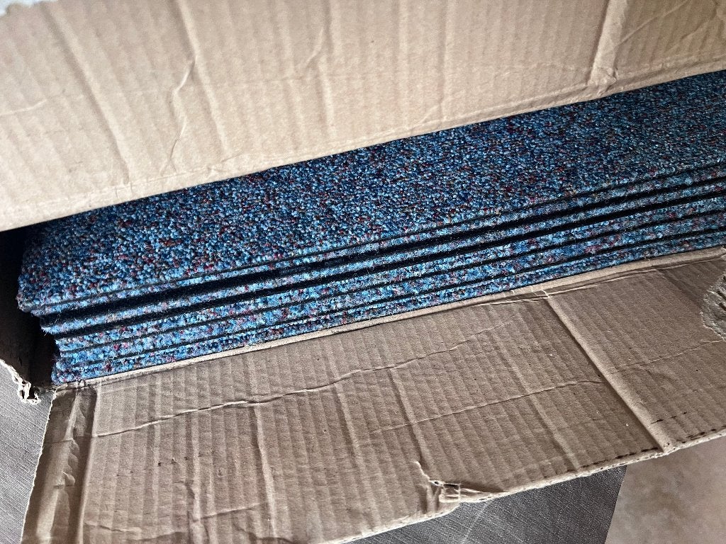 10 Heuga tapijttegels 50  x 50 cm  blauw   2,5 M2 Elst (U), Huis en Inrichting, Stoffering | Vloerbedekking, Ophalen, Nieuw, Blauw