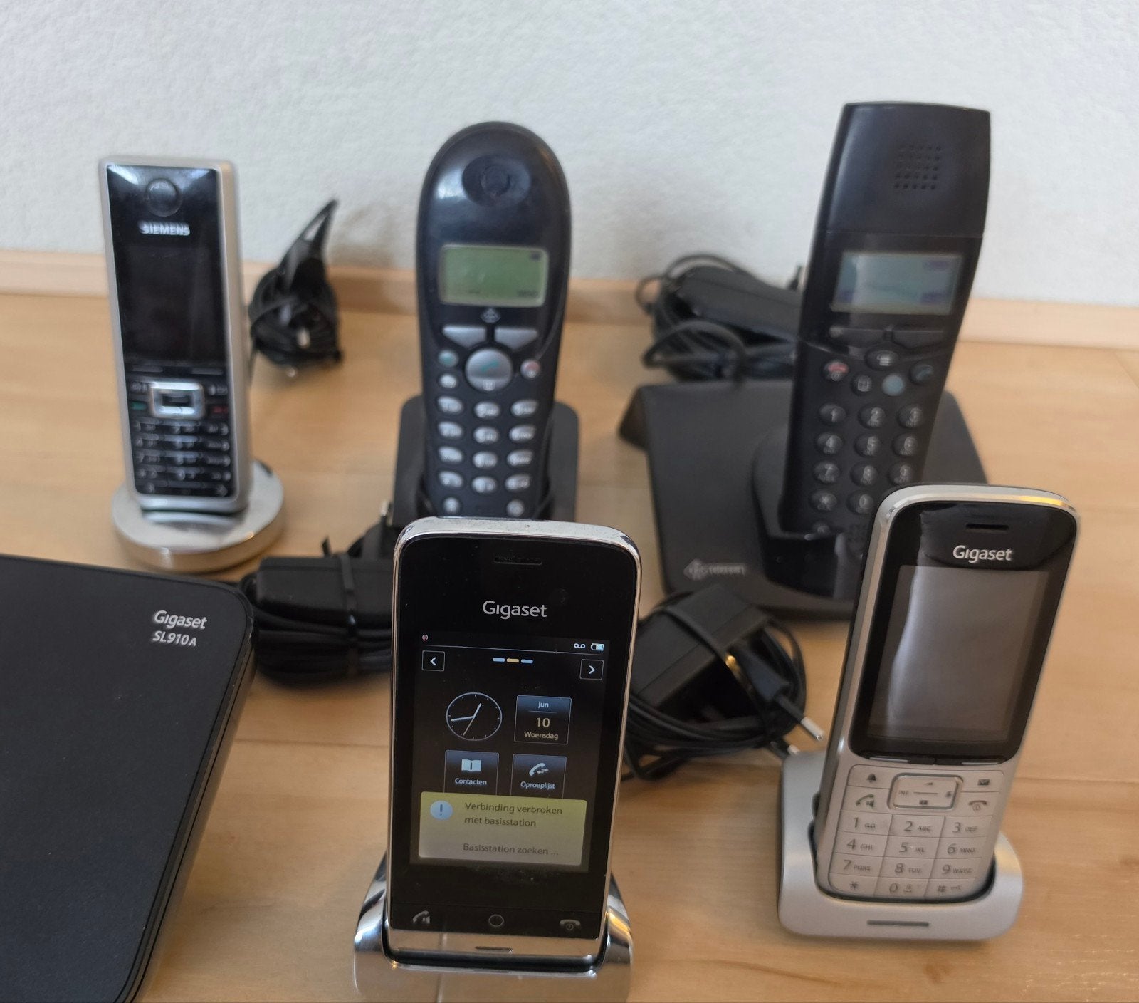 Zeer Uitgebreide Gigaset SL910A en 5 goede handsets, Ophalen of Verzenden, Gebruikt, 4 handsets of meer