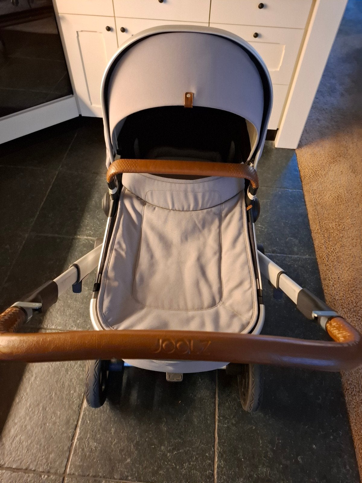 Joolz Day+ kinderwagen elephant grey (frame 2022), Kinderen en Baby's, Kinderwagens en Combinaties, Gebruikt, Combiwagen, Verstelbare duwstang