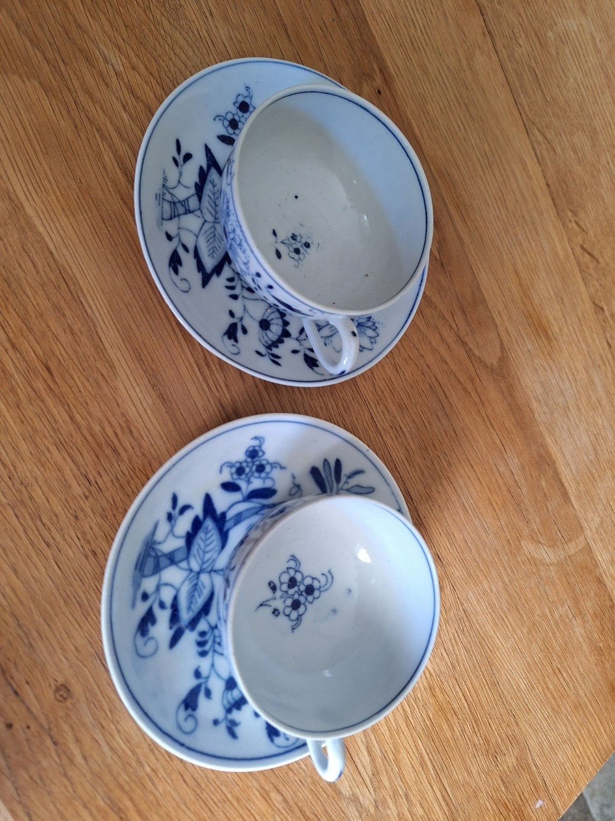 Antieke Blauw Saksisch Porseleinen Kopjes en Schotels, Ophalen of Verzenden