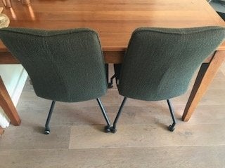 Eetkamerstoelen Xooon, Huis en Inrichting, Ophalen, Twee, Overige kleuren, Zo goed als nieuw