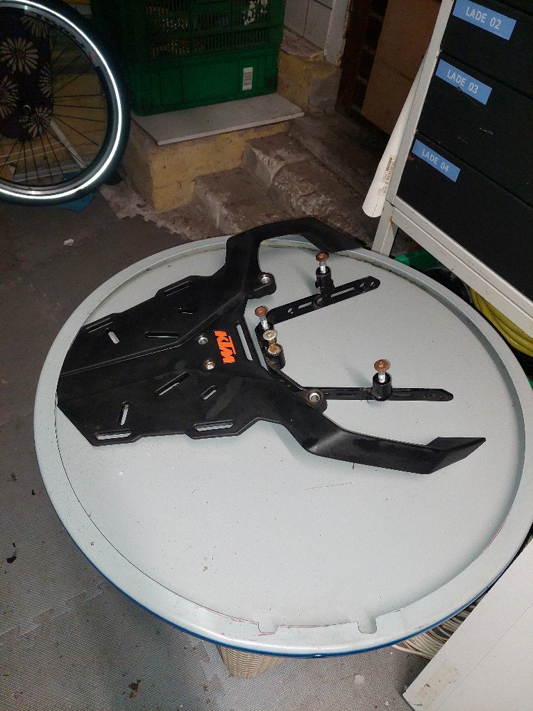 Ktm duke 4 690 topkoffer rek en montageplaat, Motoren, Ophalen of Verzenden