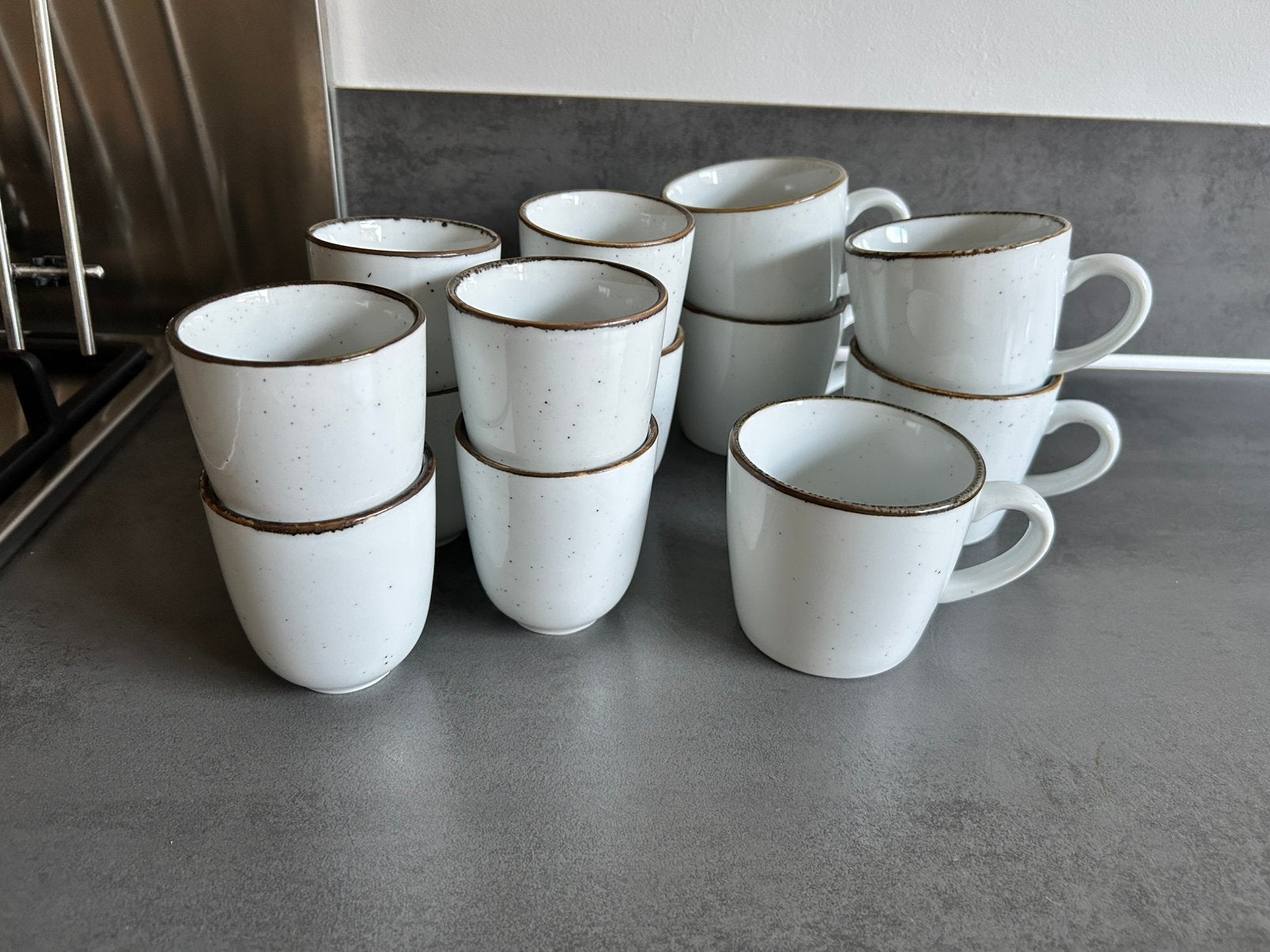 Servies van HEMA en XENOS, Ophalen, Keramiek, Zo goed als nieuw, Effen