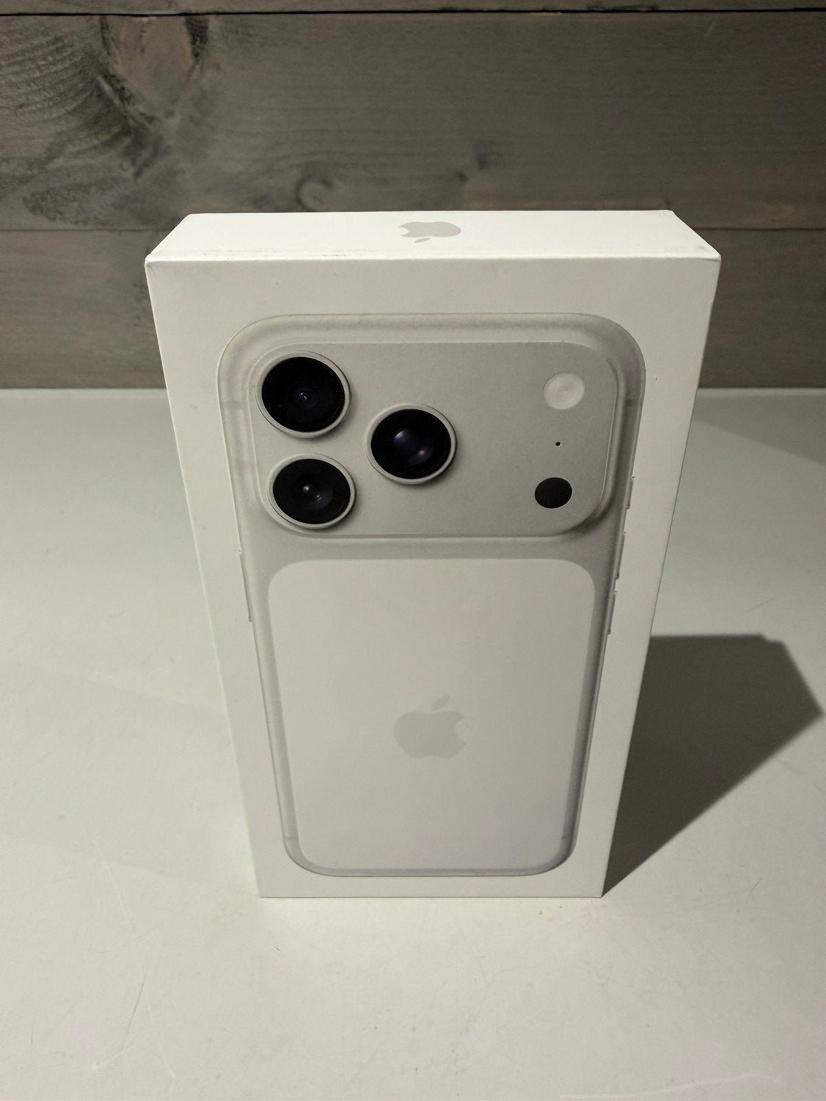 Apple iPhone 17 Pro 256GB Zilver, Ophalen of Verzenden, Zo goed als nieuw, Nvt, Nvt