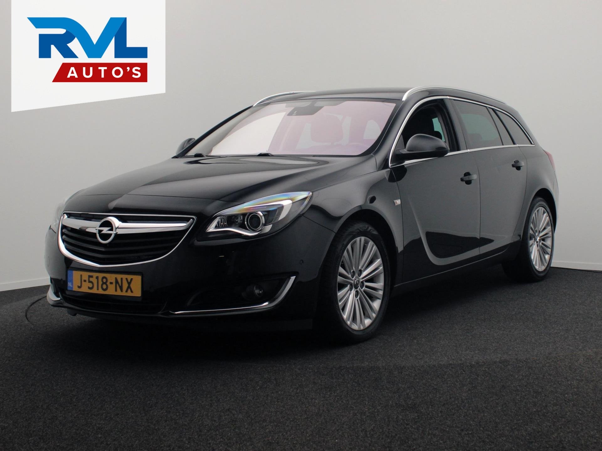 Opel Insignia Sports Tourer 2.0 T Innovation Automaat Leder, 4 cilinders, Zwart, Leder, 102 €/maand