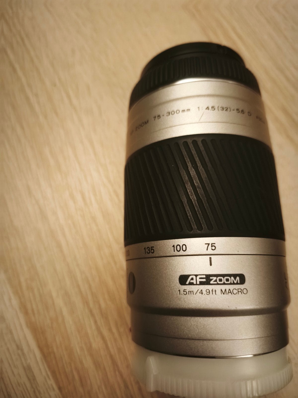 Minolta AF Zoom 75-300mm f/4.5-5.6 D Macro Lens, Gebruikt, Zoom, Telelens, Ophalen of Verzenden