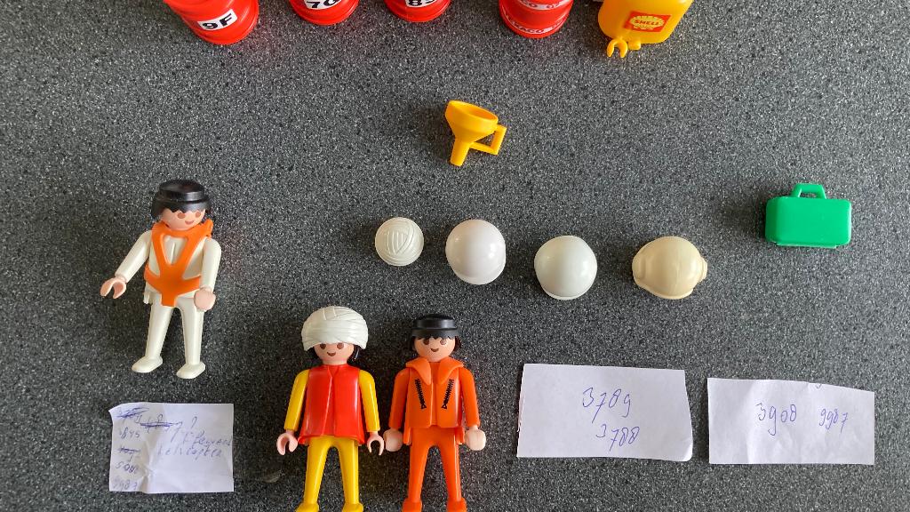 Playmobil 2x wegenbouw verkeer reddingsvlucht verkeersborden, Ophalen of Verzenden, Zo goed als nieuw