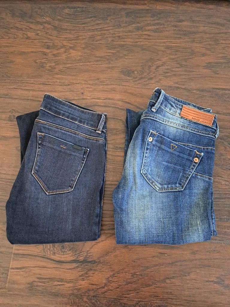 2x Mango jeans maat 32, Ophalen of Verzenden, Zo goed als nieuw, Blauw, Overige jeansmaten