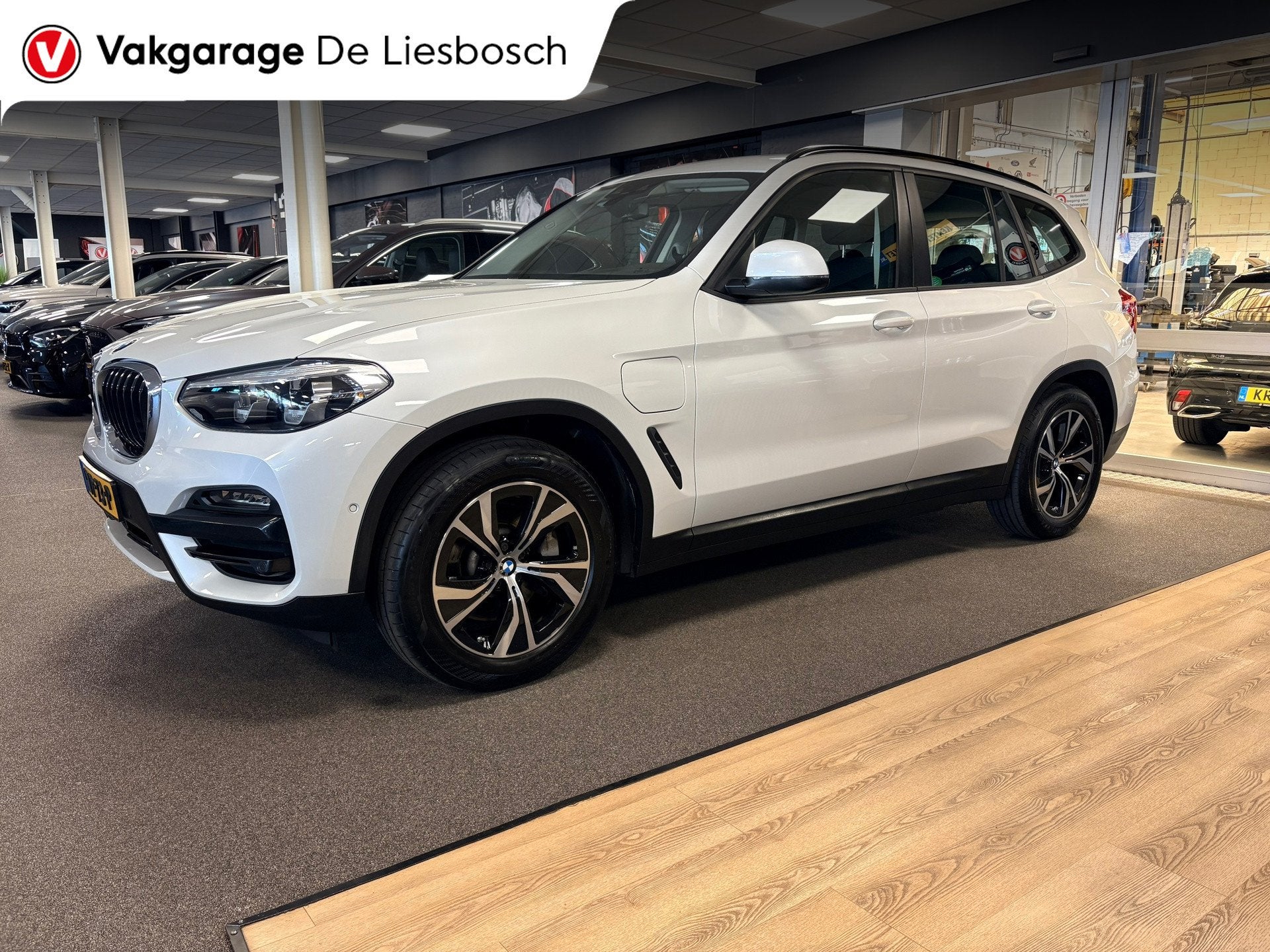BMW X3 xDrive30e Executive / stoelverwarming / cruisecontrol, Stof, Gebruikt, 4 cilinders, Wit