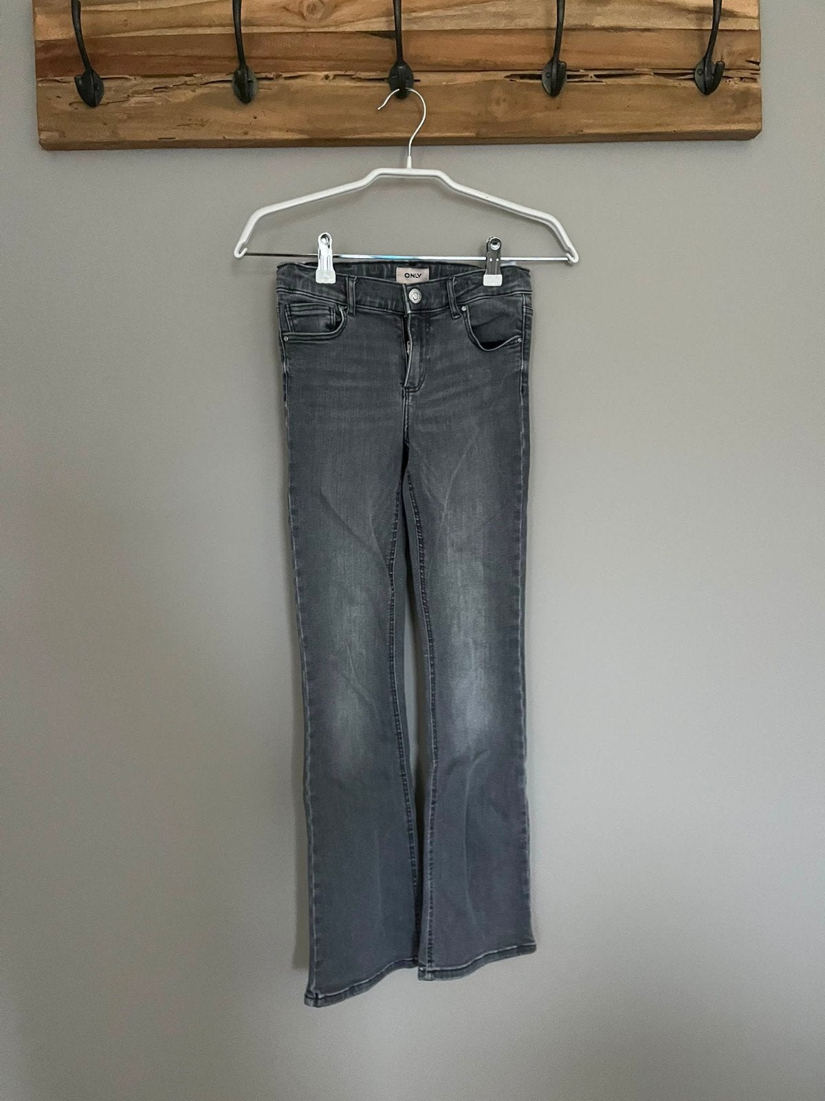 ONLY grijze flared jeans, Meisje, Ophalen of Verzenden, Zo goed als nieuw, ONLY