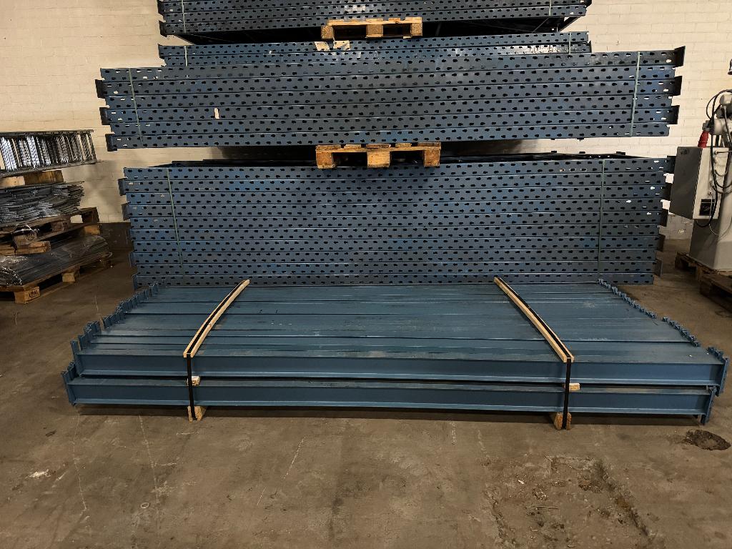 Hovuma Palletstelling 370cm – 8 staanders / 24 liggers, Ophalen