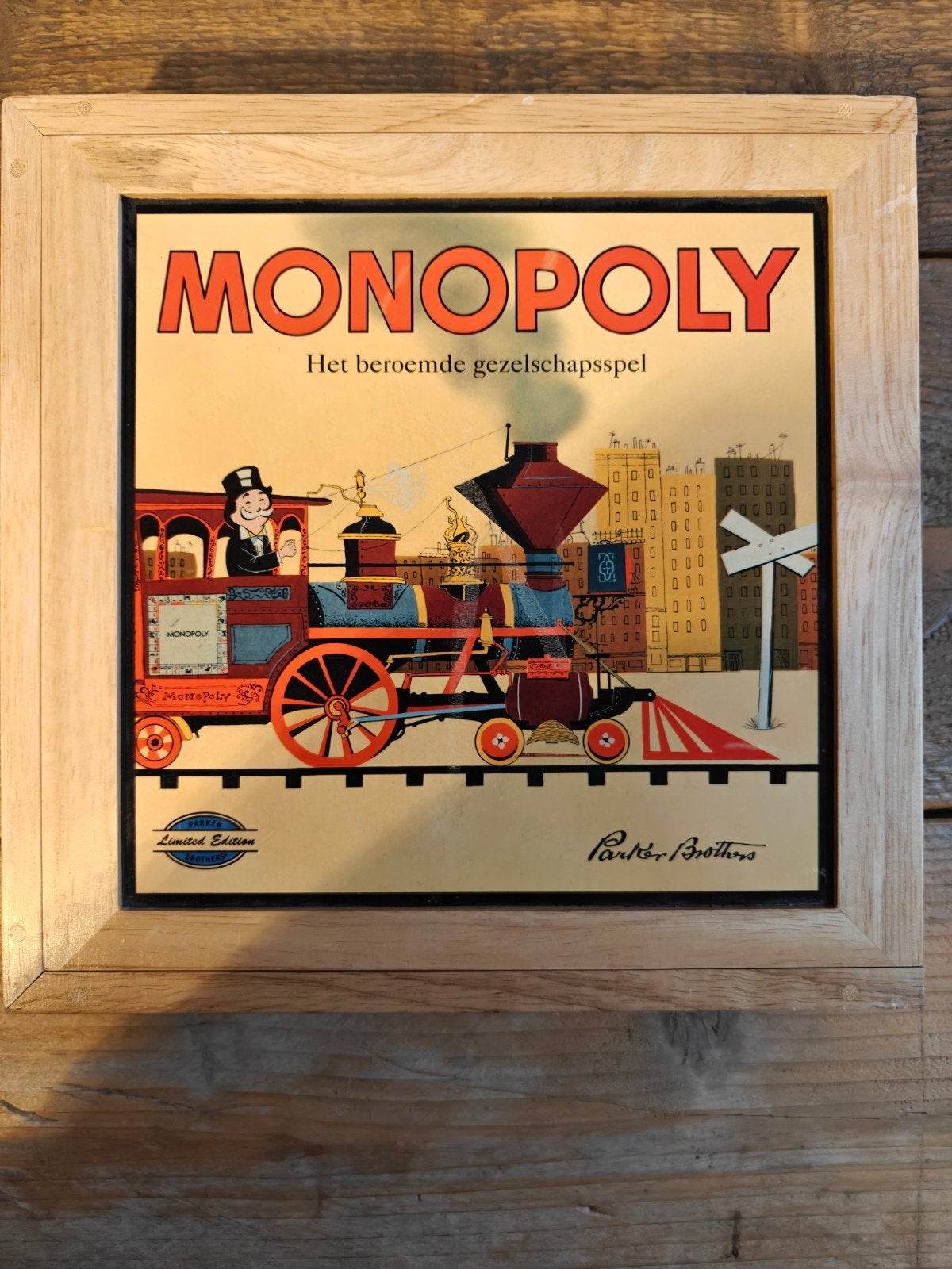 Monopoly in houten kistje., Ophalen of Verzenden, Zo goed als nieuw