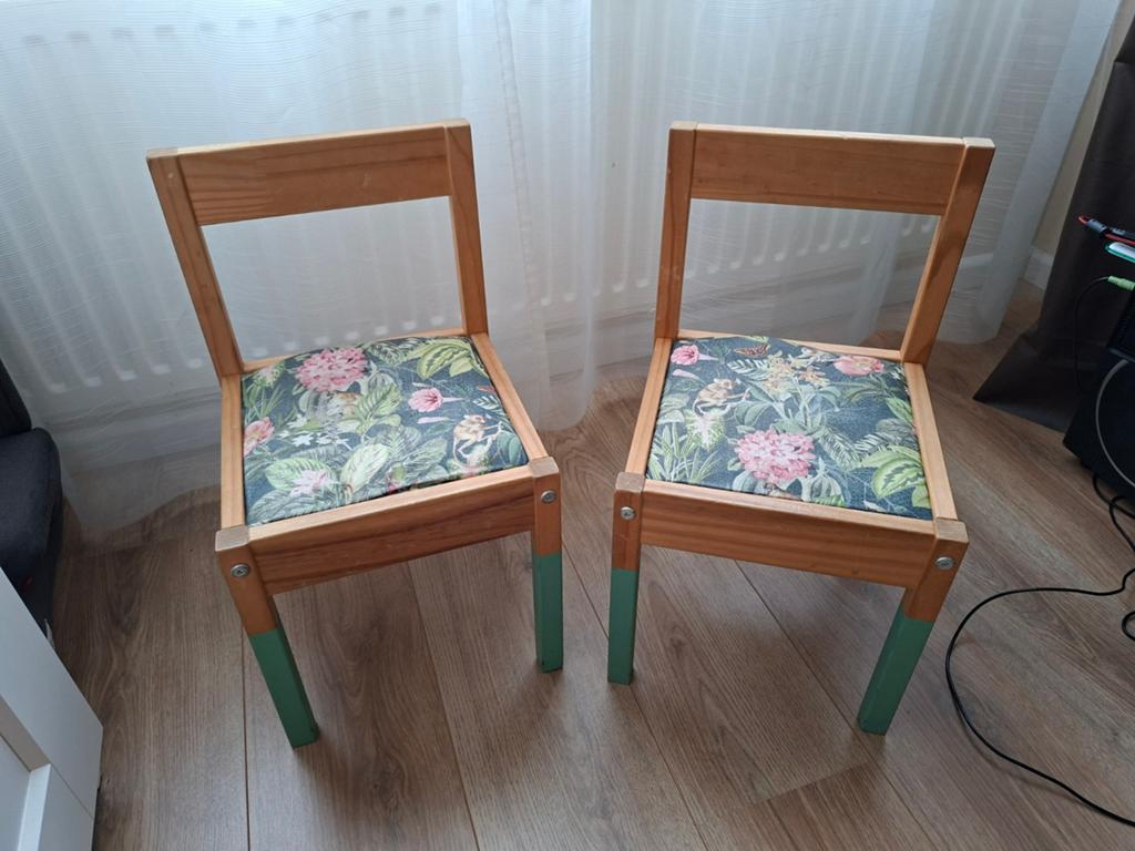 Set van 2 houten kinderstoelen met jungleprint, Ophalen, Gebruikt, Twee, Overige kleuren