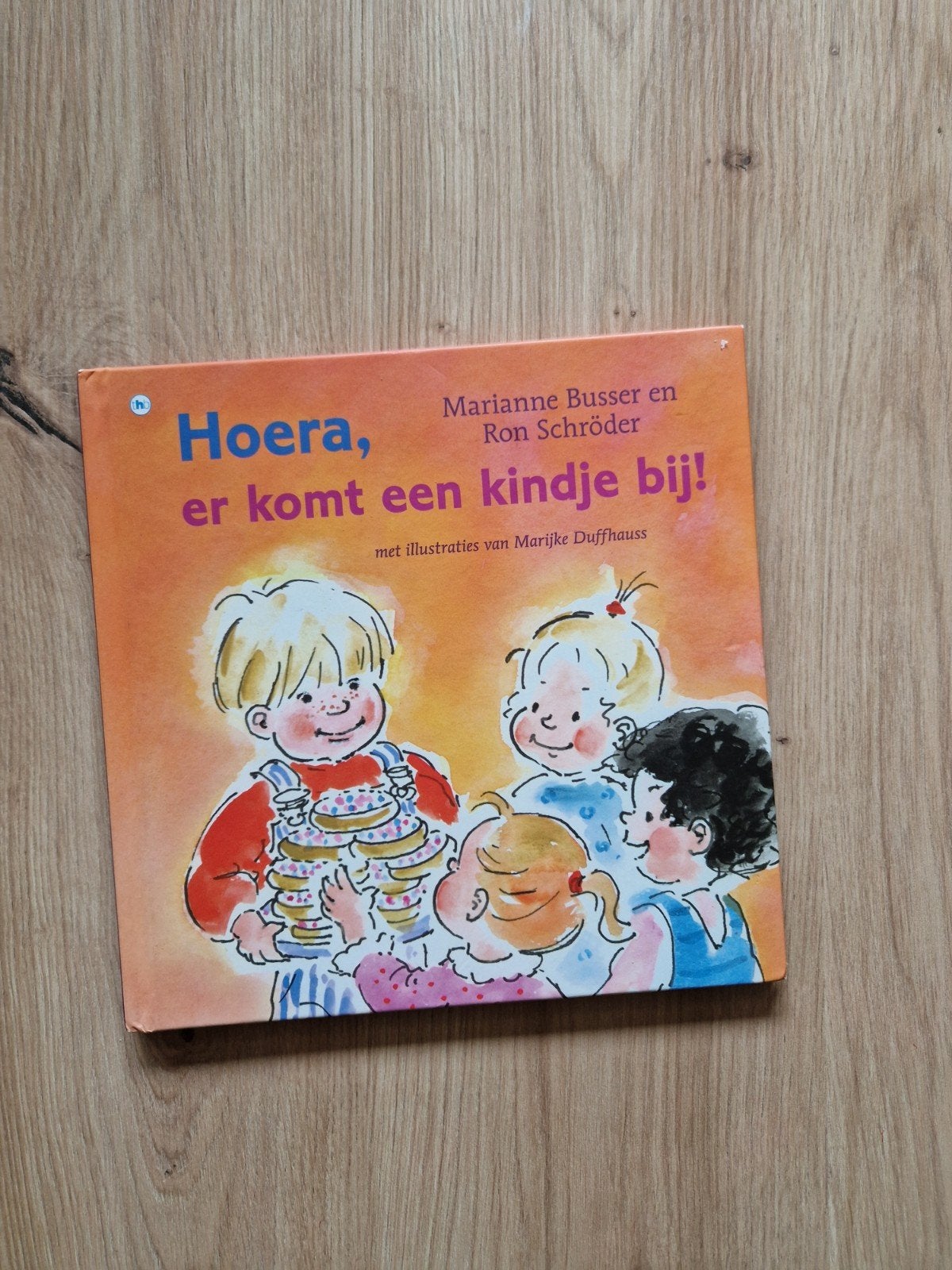 Leesboekje Hoera, er komt een kindje bij!, Ophalen of Verzenden, Gelezen, Marianne Busser en Ron Schröder, 2 tot 3 jaar