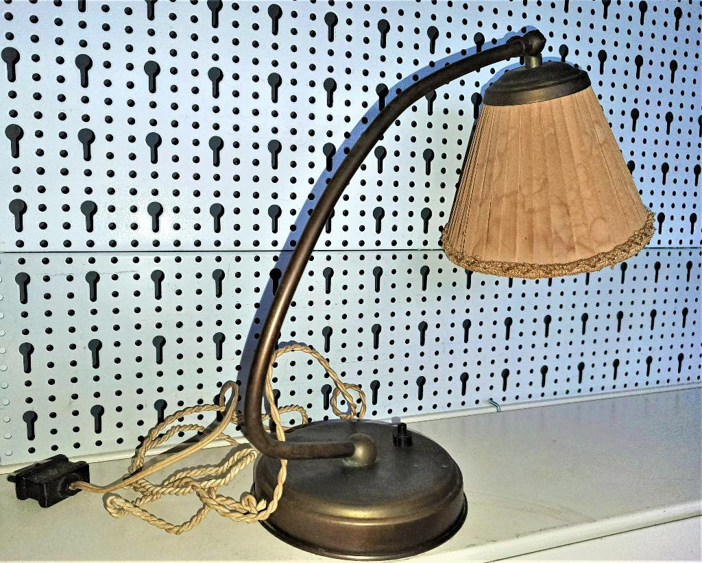 antieke bureaulamp - Art Deco messing tafellamp jaren 40/45, Ophalen of Verzenden