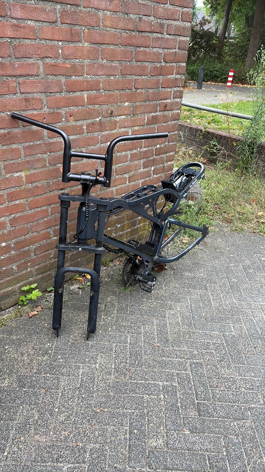 V20 frame met bijna alles ruilen ook mogelijk ., Fietsen en Brommers, Fietsaccessoires | Aanhangers en Karren, Ophalen, Zo goed als nieuw
