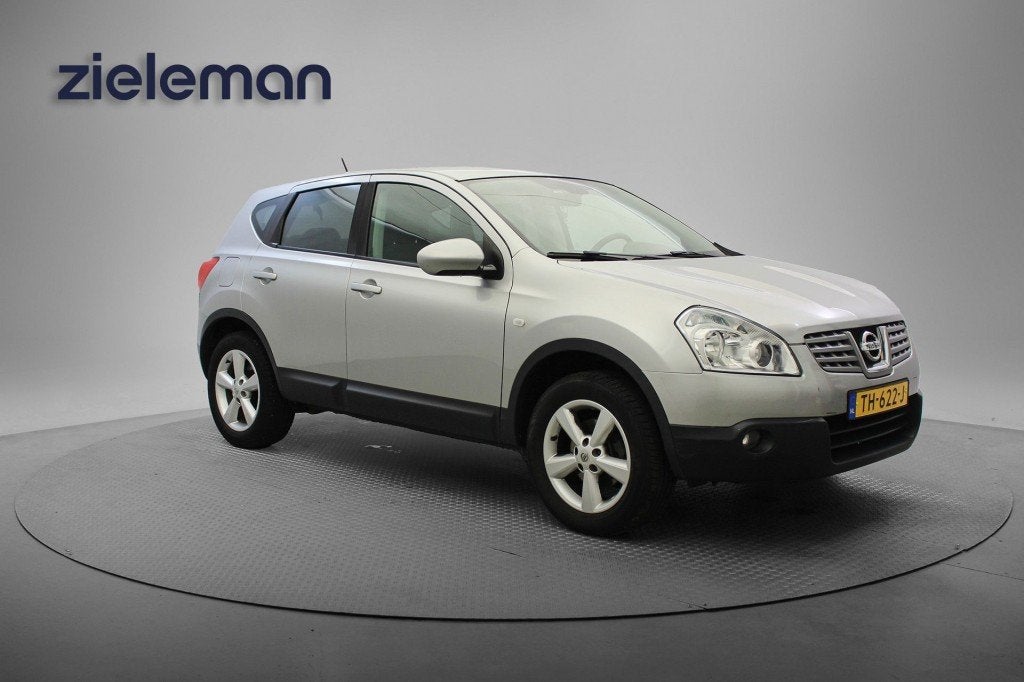 Nissan QASHQAI 1.6 Acenta - Cruise, Clima, Trekhaak, Voorwielaandrijving, 1272 kg, 15 km/l, Gebruikt