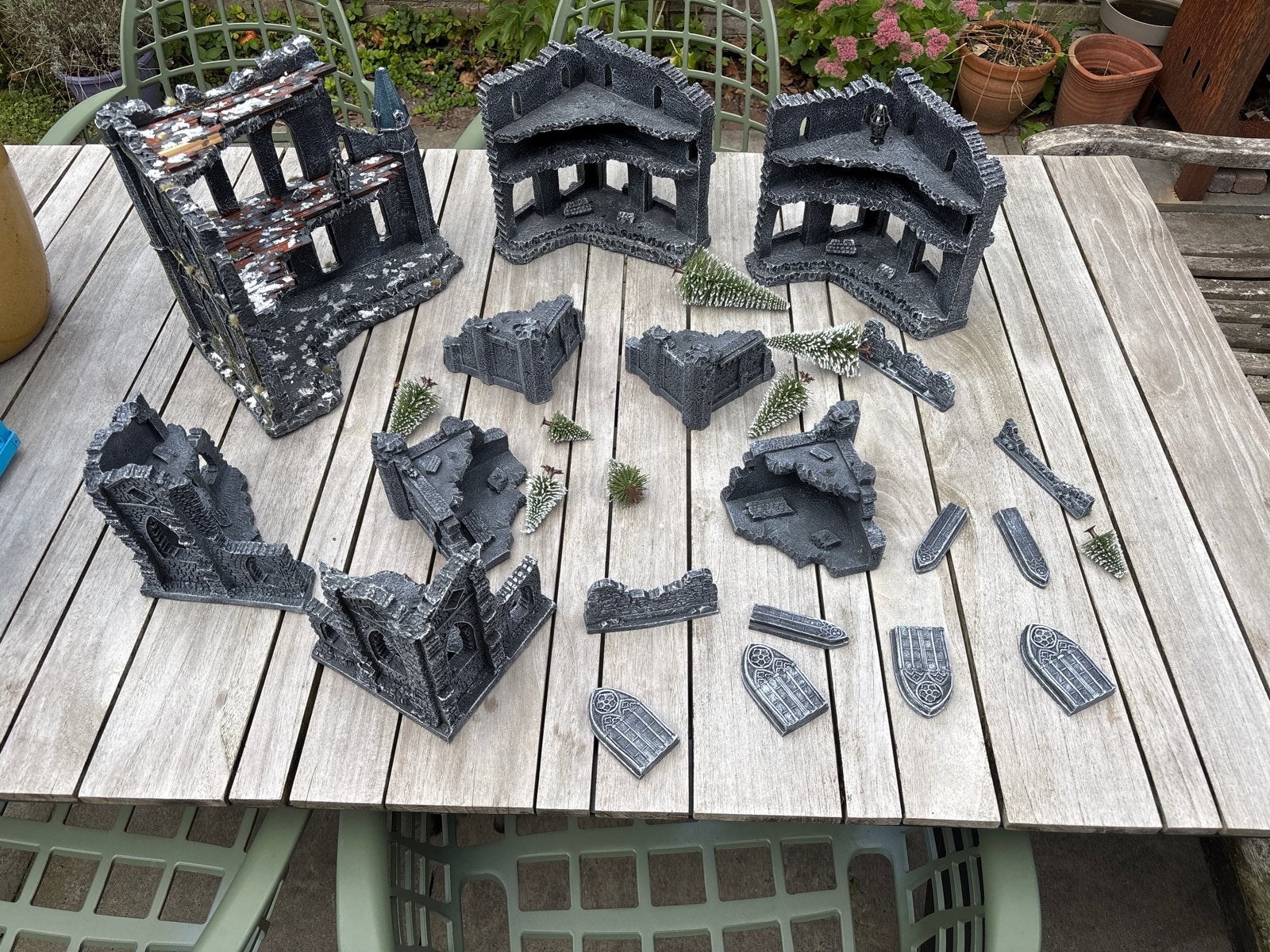 Warhammer 40K Ruïnes Scenery Set - Terrein voor Wargames, Ophalen, Gebruikt, Groter dan 1:35, Diorama