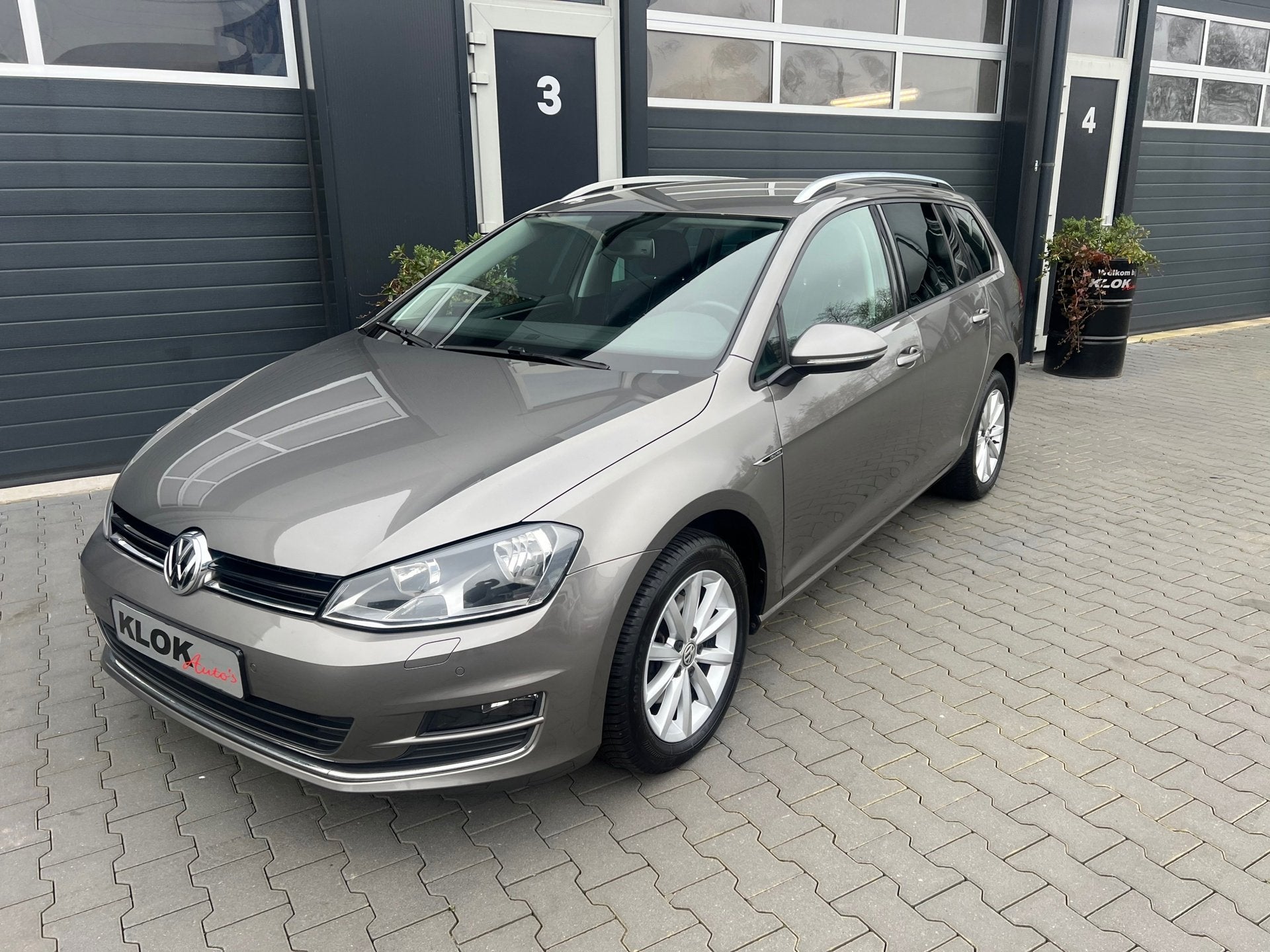 Volkswagen Golf 1.6 TDI lounge, Voorwielaandrijving, Gebruikt, Automatische klimaatregeling, Alcantara