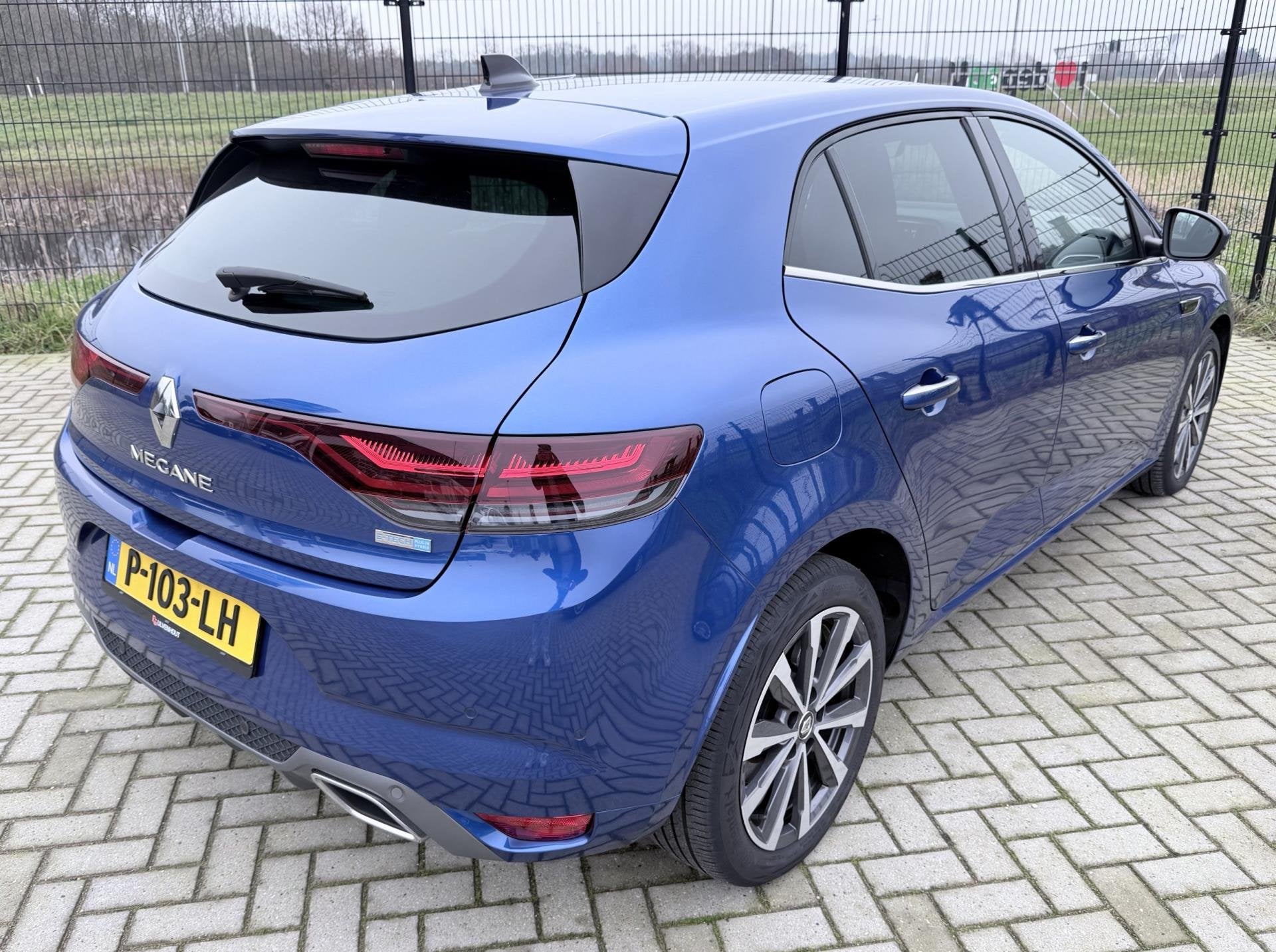 Renault Mégane 1.6 E-Tech Plug-In Hybrid 160 R.S. Line | Ca, Auto's, Renault, 94 pk, Gebruikt, 4 cilinders, Plug-in hybride