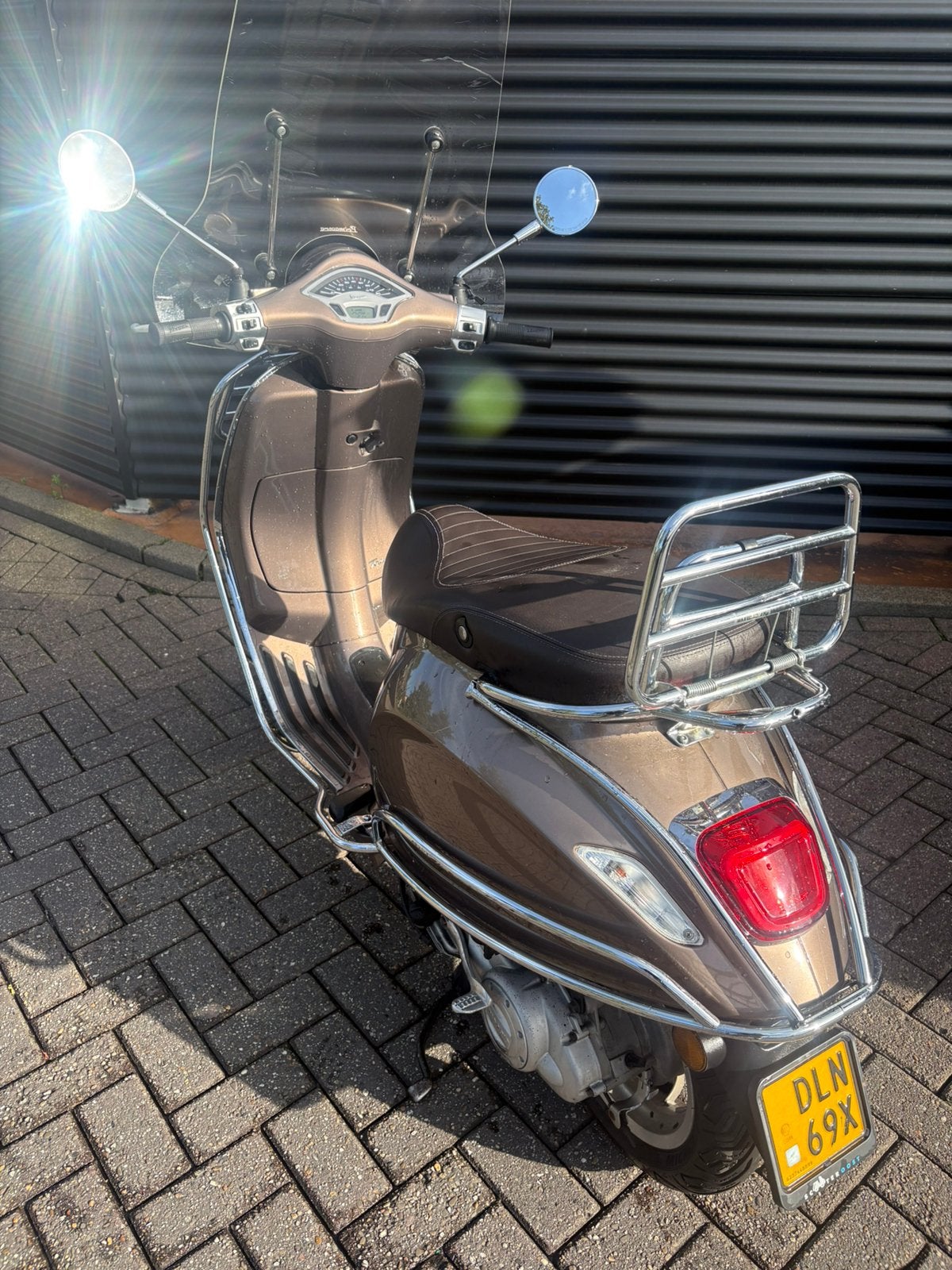 Vespa Primavera 2017 (ZGAN), Ophalen, Zo goed als nieuw, Benzine, Overige modellen