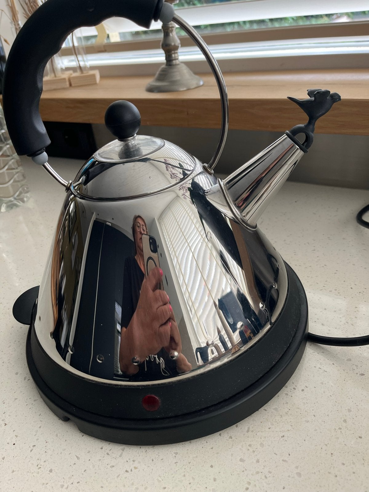 Alessi MG32 Waterkoker - Michael Graves Design, 1 tot 2 liter, Ophalen of Verzenden, Zo goed als nieuw, Draadloos