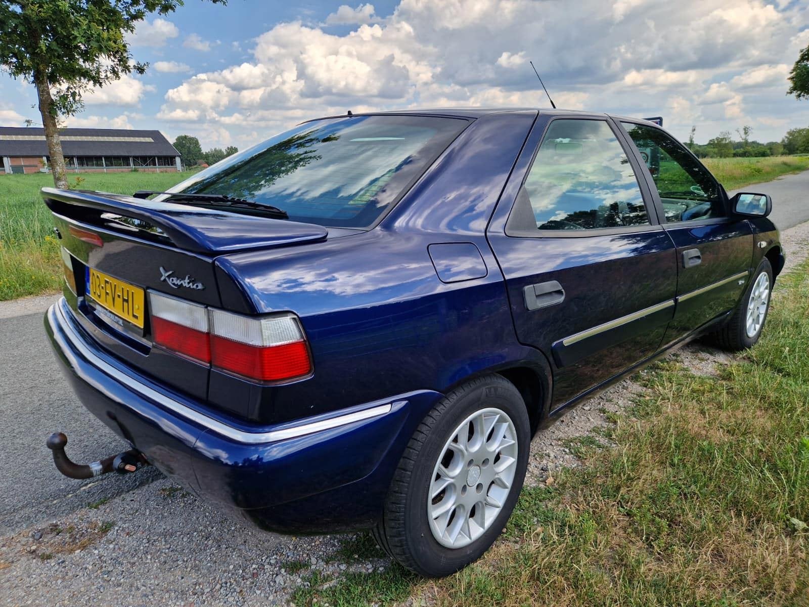 Citroen Xantia 1.8i-16V Millésime vol leder en airco, Gebruikt, Zwart, 4 cilinders, Bedrijf