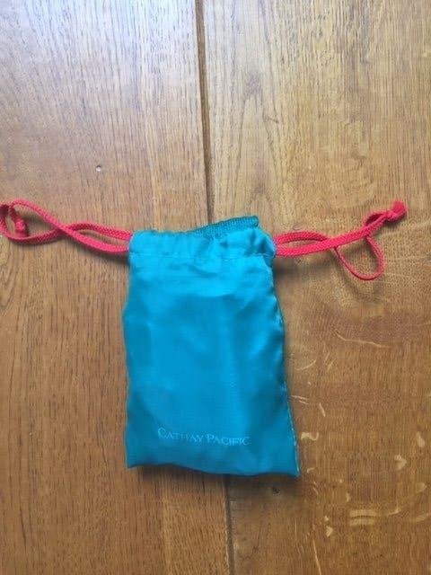 Cathay Pacific economy comfort bag, Verzamelen, Ophalen of Verzenden, Nieuw, Overige typen