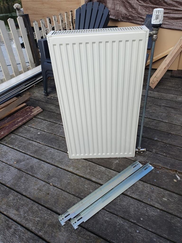 Radiator met aansluitmateriaal, Ophalen, Radiator, Minder dan 60 cm, 80 cm of meer