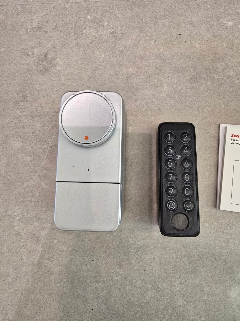 SwitchBot Lock Pro + Keypad (zilver) – zonder Matter, Ophalen of Verzenden, Zo goed als nieuw, Rvs, Slot