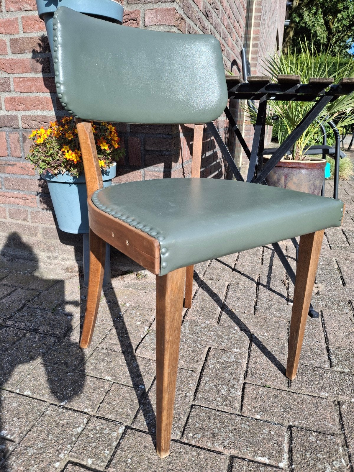 oude stoel, Gebruikt, Overige kleuren, Eén, Hout