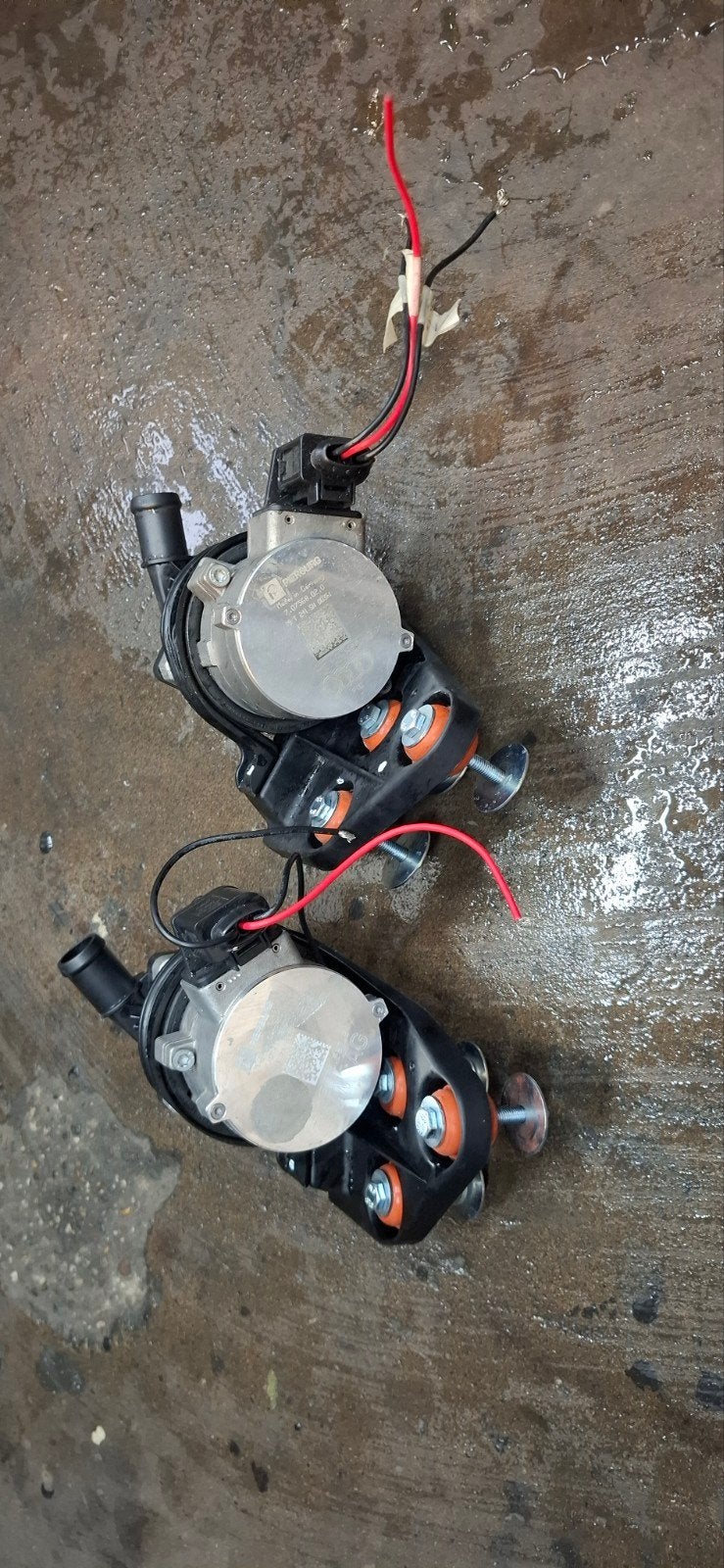 2x elektrische waterpomp Audi/ pierburg cwa150, Ophalen, Audi